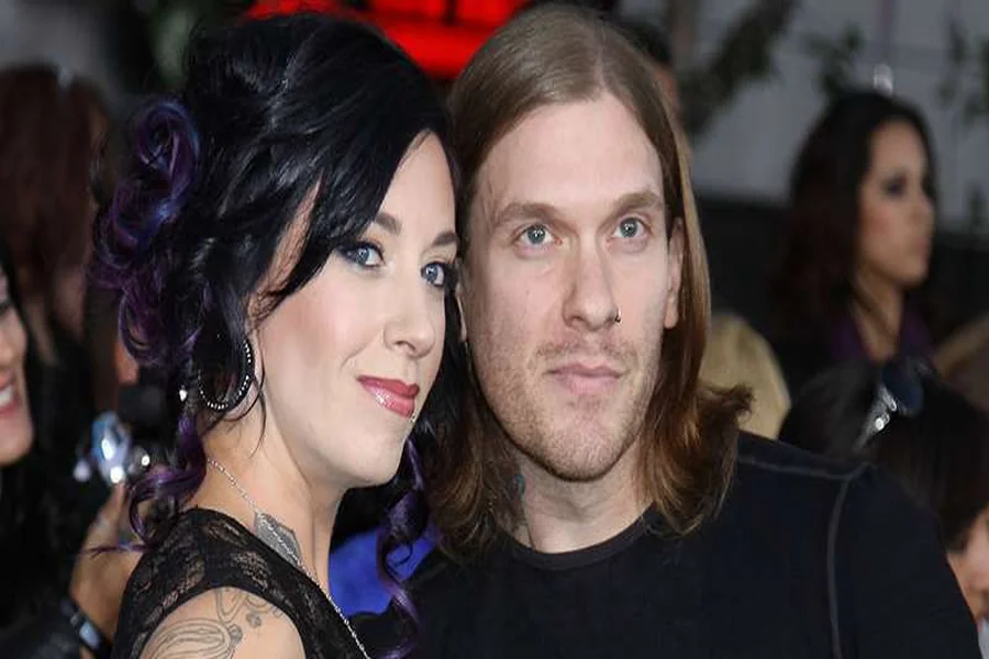 Brent Smith Wife