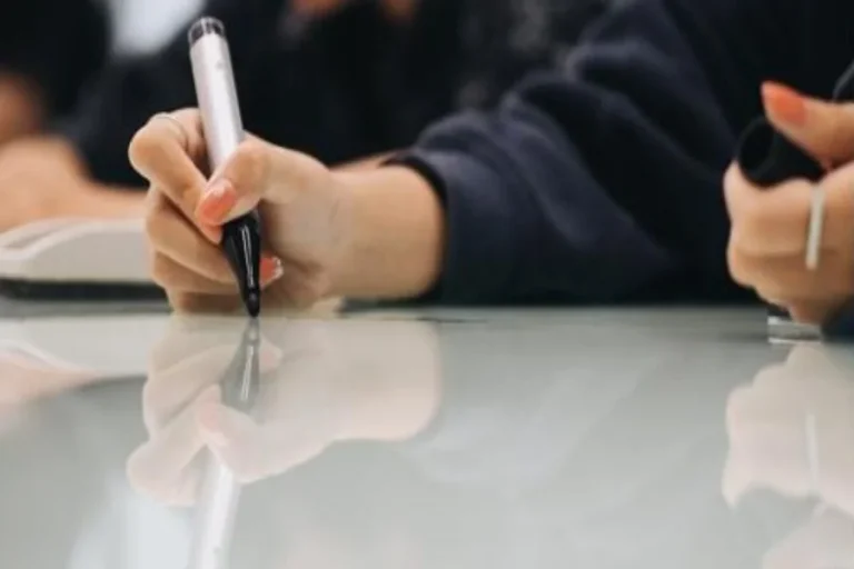 How Small Businesses Can Compete for Payroll Talent