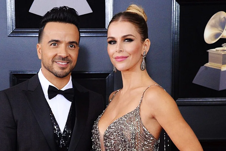 Luis Fonsi Wife